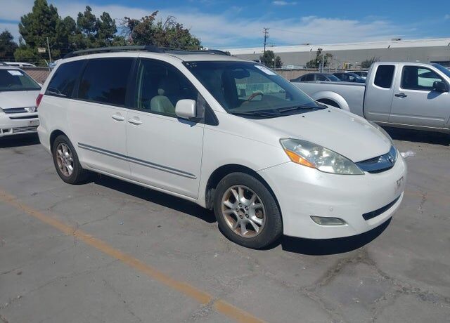 2006 TOYOTA Sienna