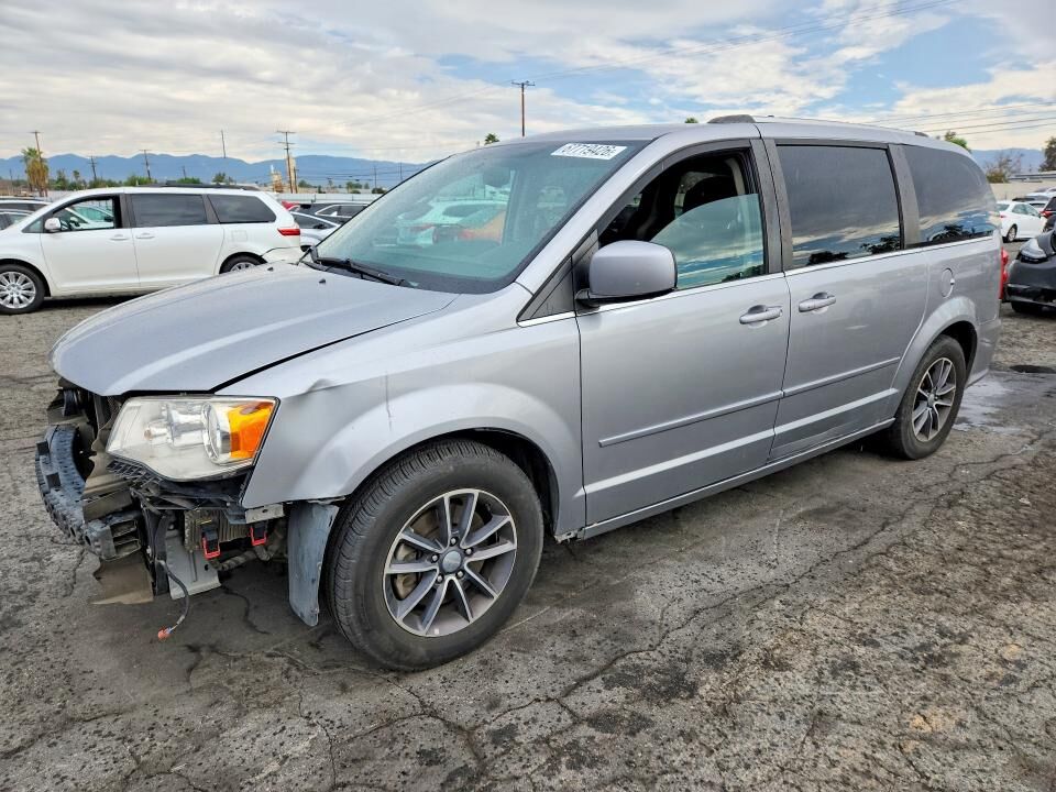 2017 DODGE Grand Caravan