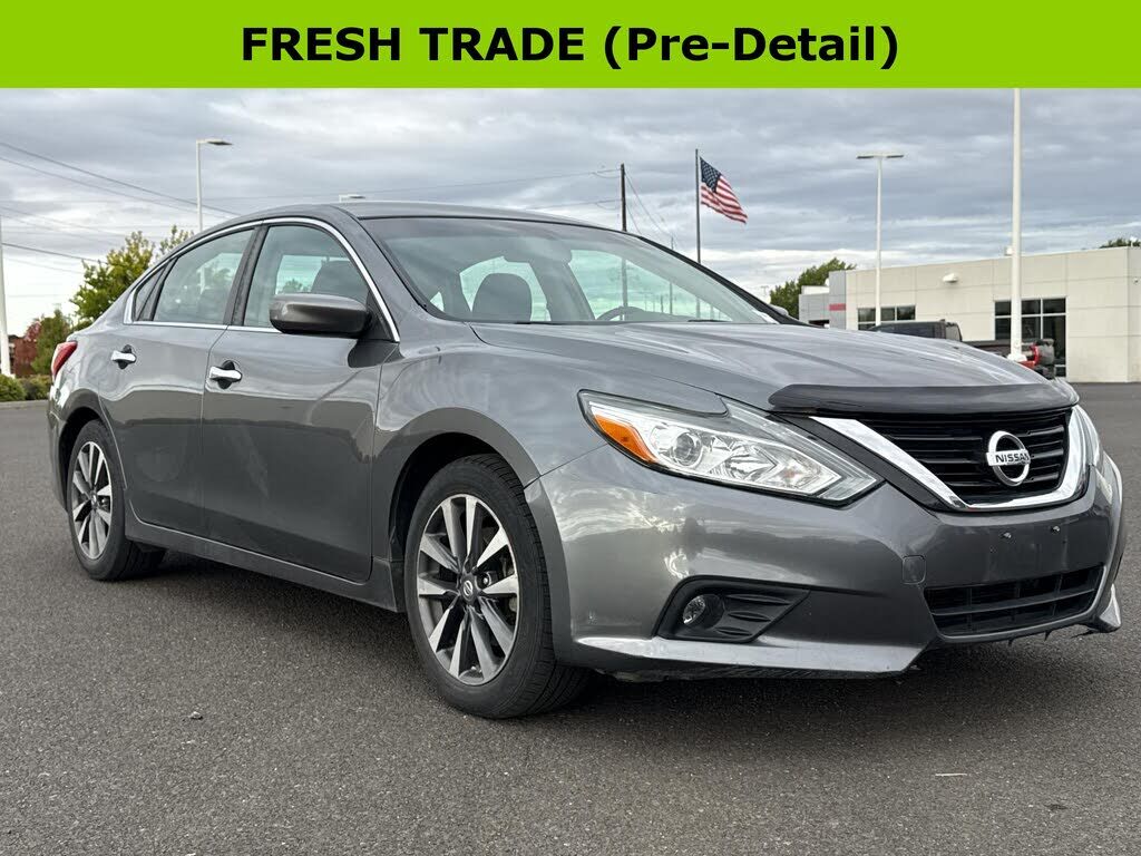 2017 NISSAN Altima