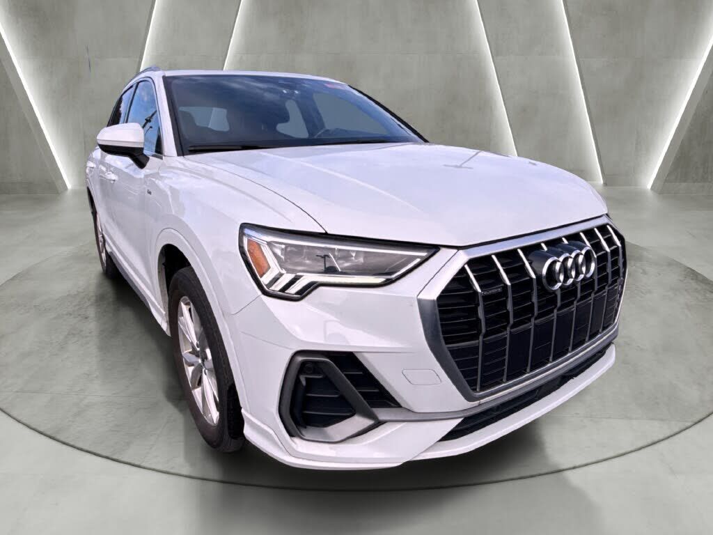 2023 AUDI Q3