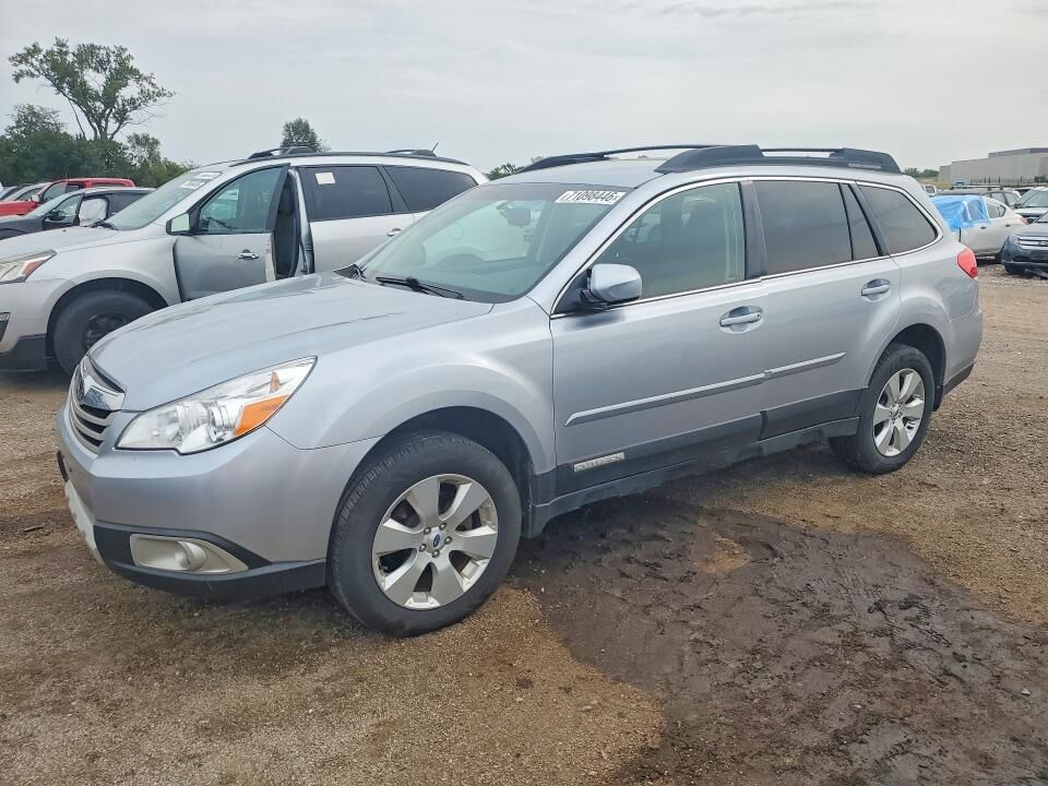 2012 SUBARU Outback