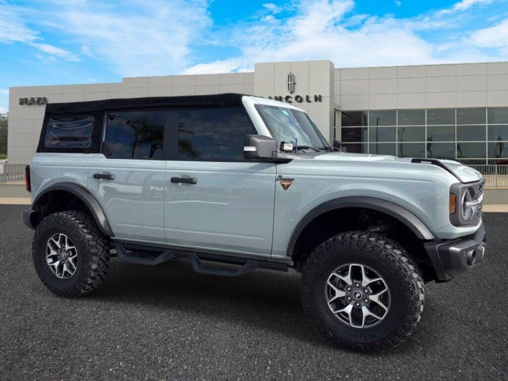 2022 FORD Bronco