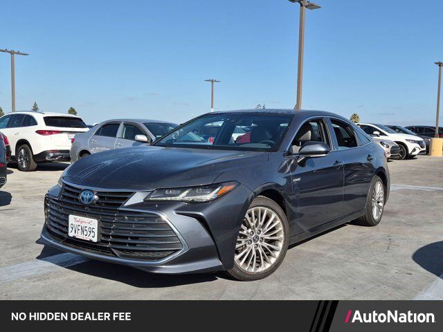 2020 TOYOTA Avalon