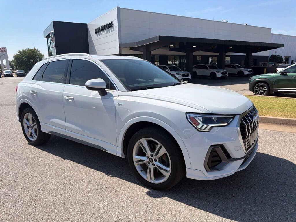 2022 AUDI Q3