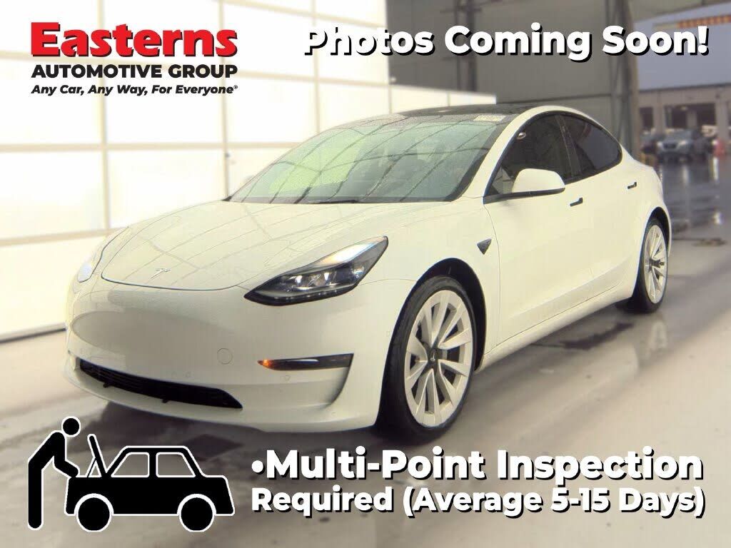 2022 TESLA Model 3