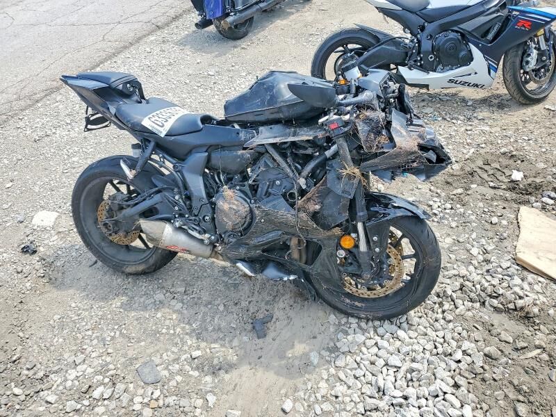 2022 YAMAHA YZF