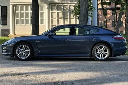 2012 PORSCHE Panamera