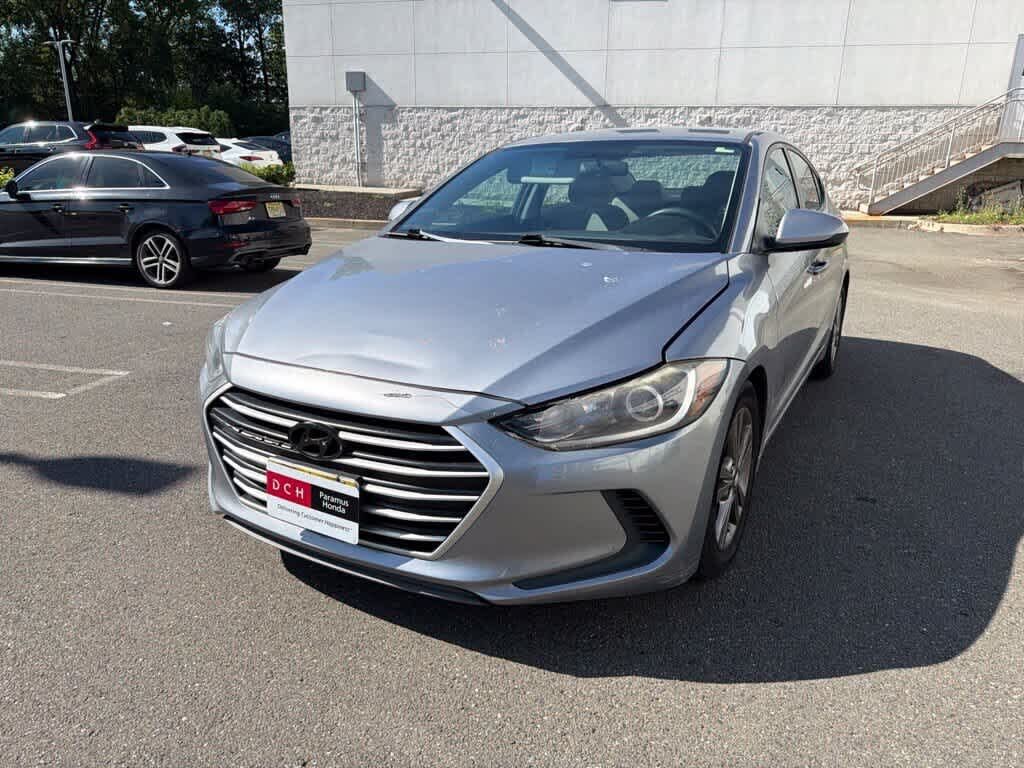 2017 HYUNDAI Elantra