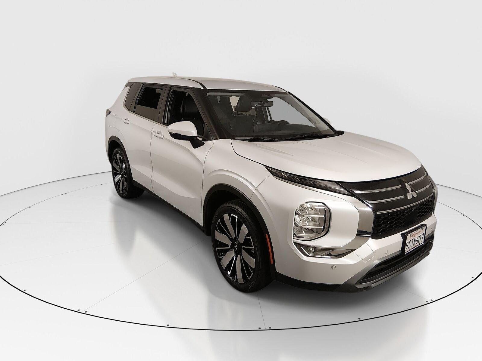 2025 MITSUBISHI Outlander