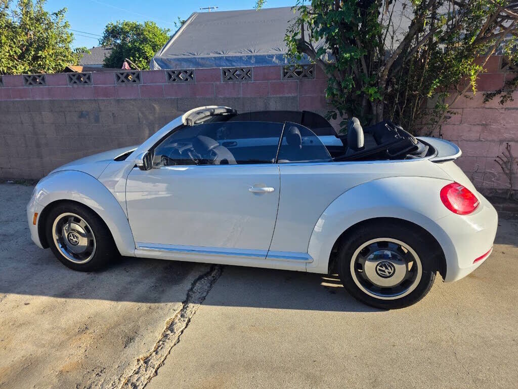 2016 VOLKSWAGEN Beetle