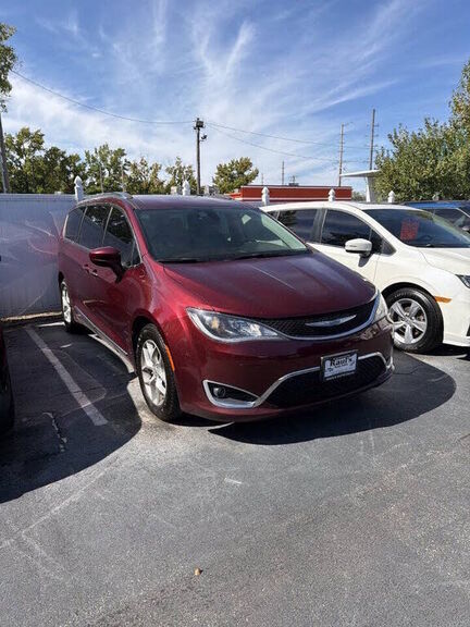 2017 CHRYSLER Pacifica