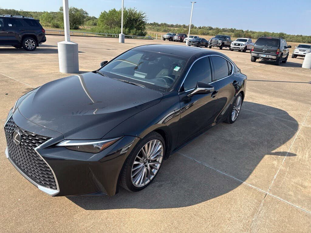 2024 LEXUS IS