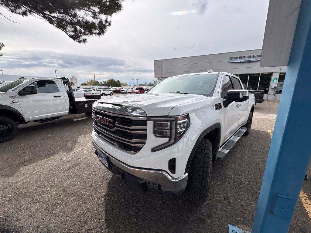 2023 GMC Sierra