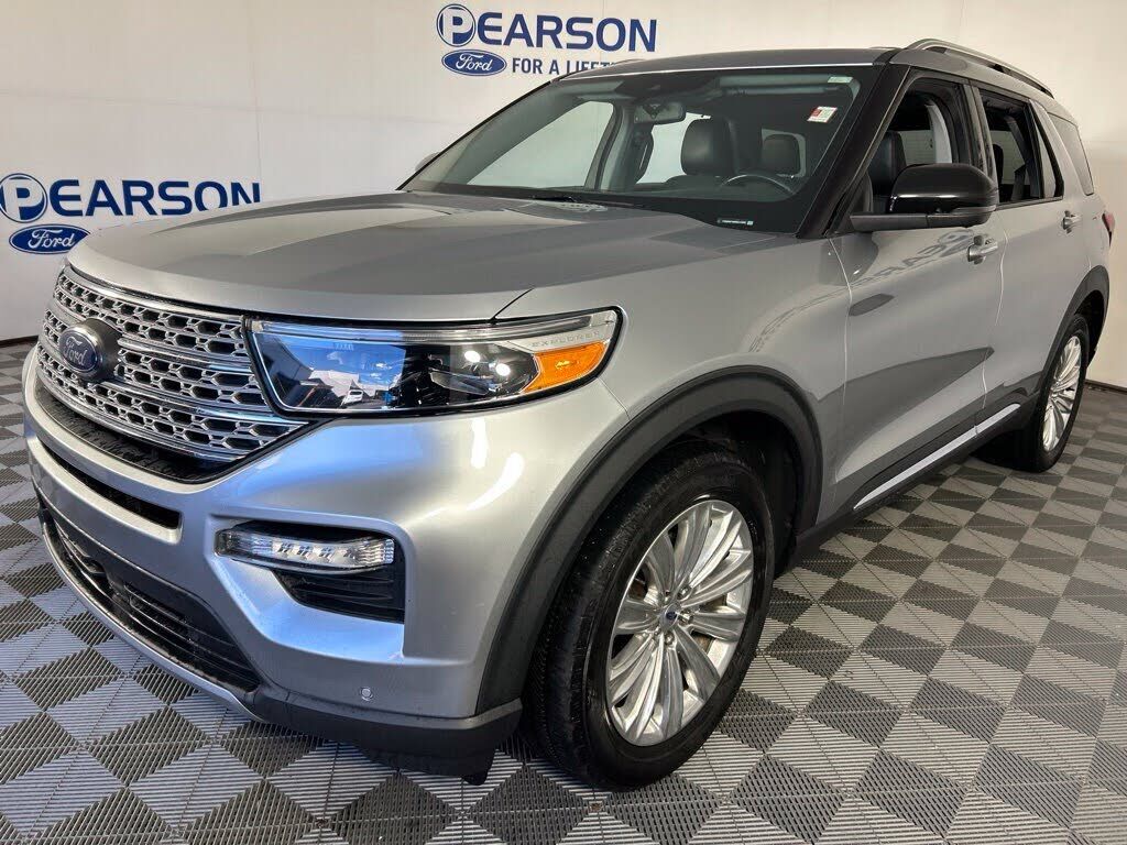 2021 FORD Explorer