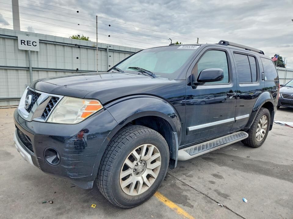 2012 NISSAN Pathfinder