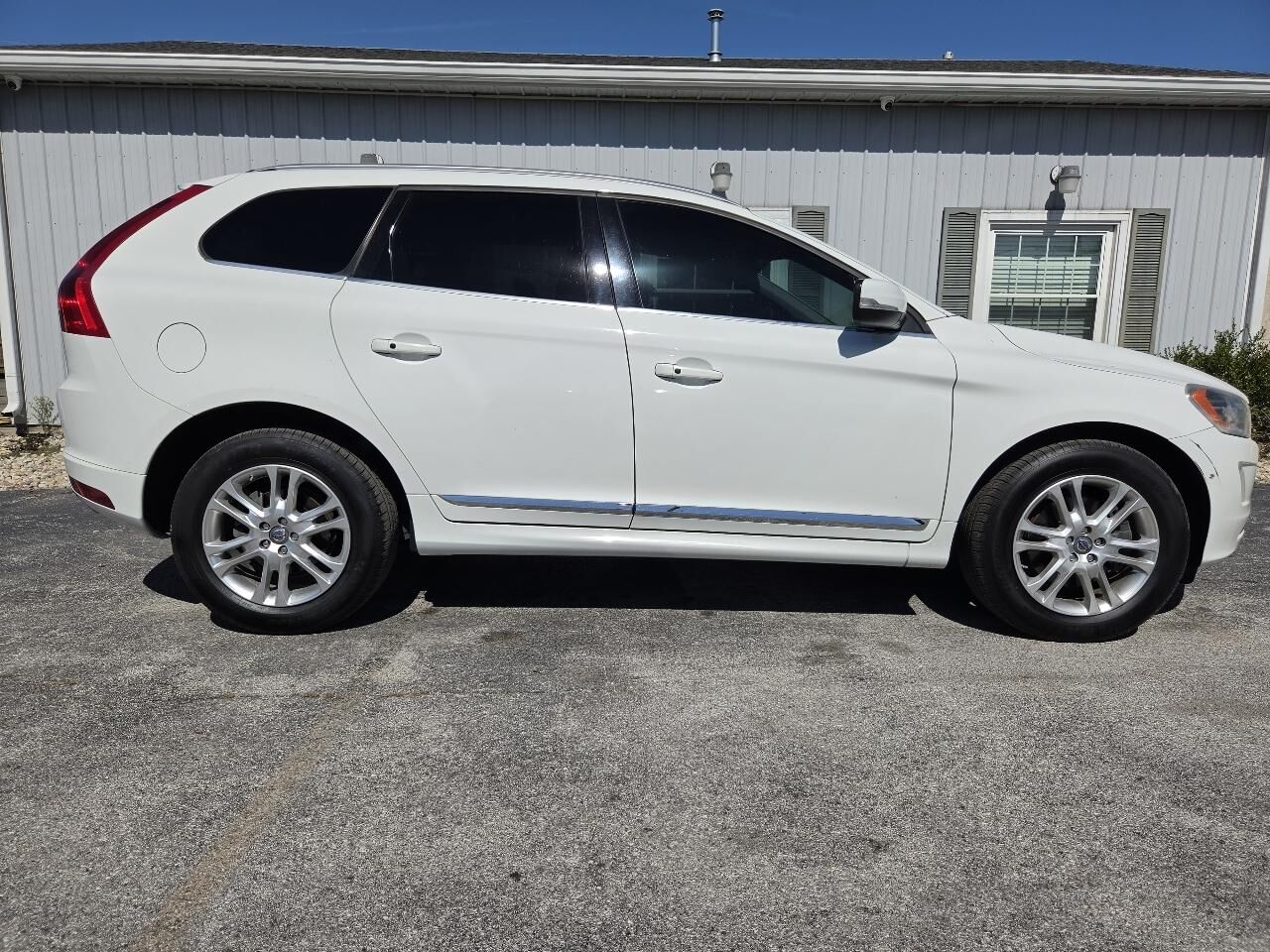 2015 VOLVO XC60