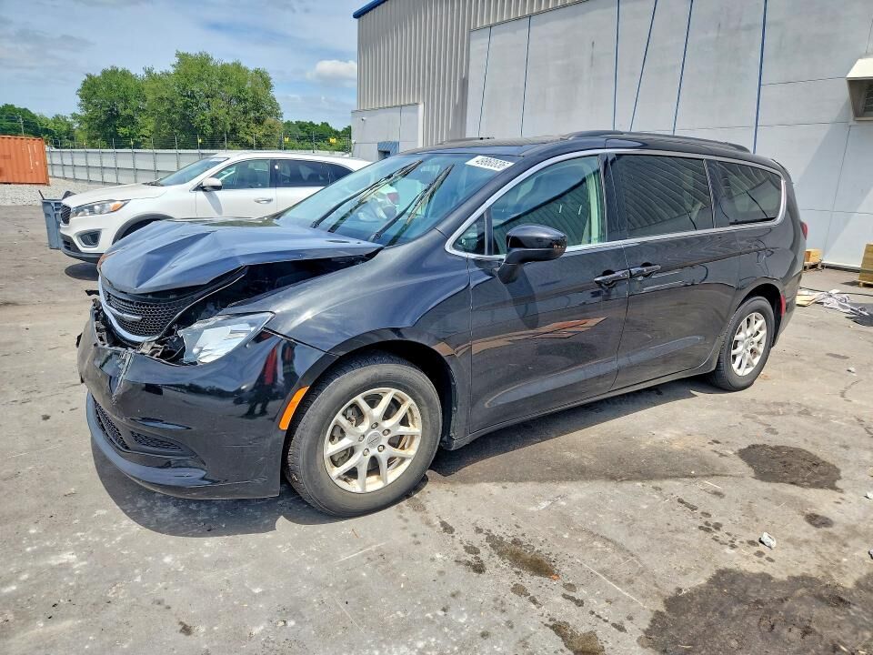 2021 CHRYSLER Voyager