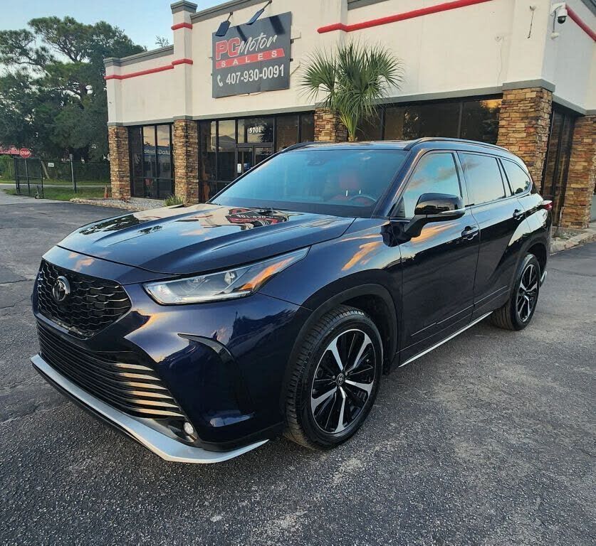 2022 TOYOTA Highlander