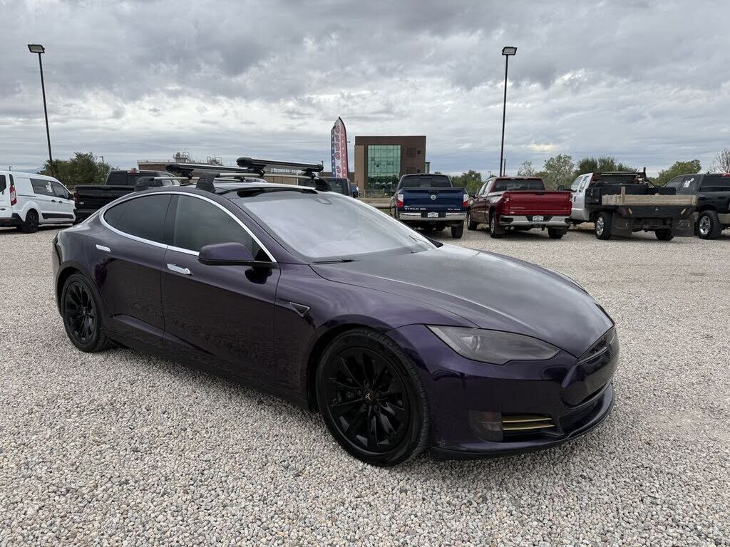 2016 TESLA Model S