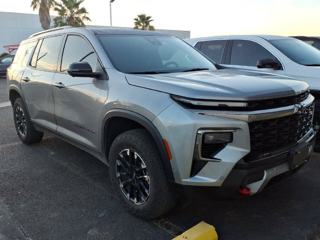 2025 CHEVROLET Traverse