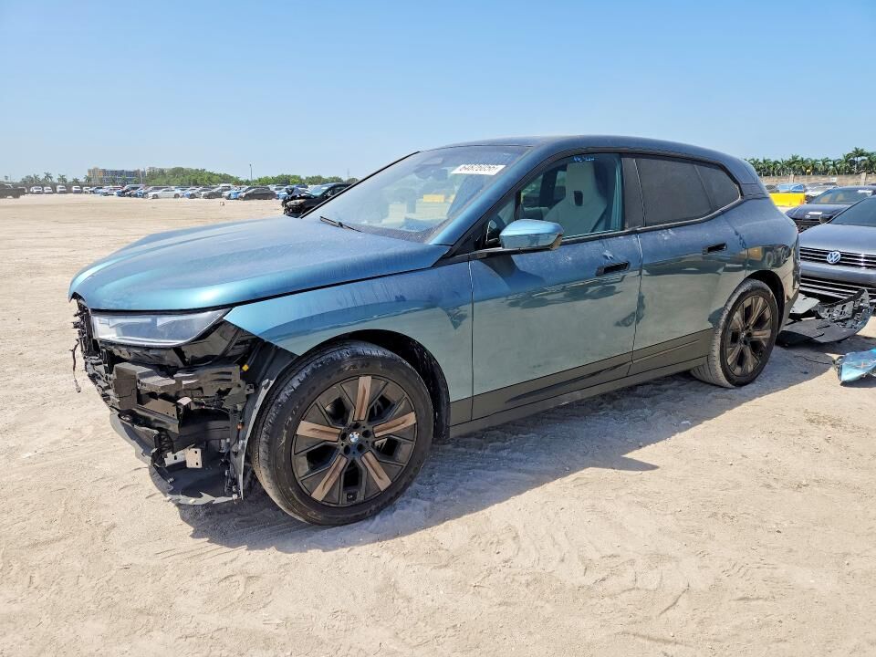 2025 BMW ix