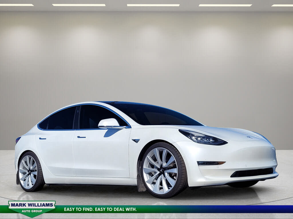 2020 TESLA Model 3