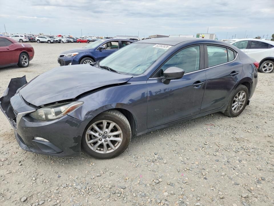 2016 MAZDA Mazda3