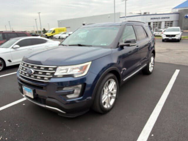 2017 FORD Explorer
