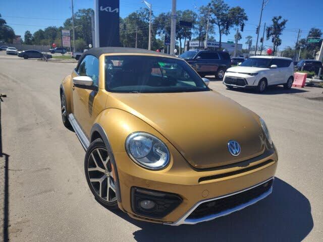 2017 VOLKSWAGEN Beetle