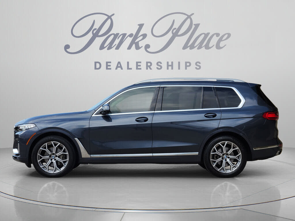 2022 BMW X7