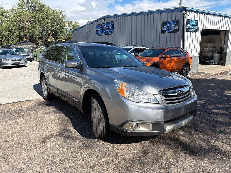 2011 SUBARU Outback