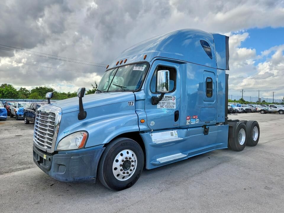 2016 FREIGHTLINER Cascadia