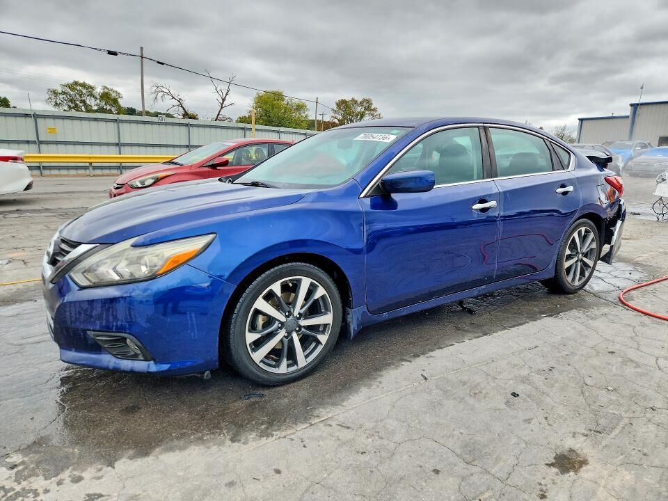 2017 NISSAN Altima