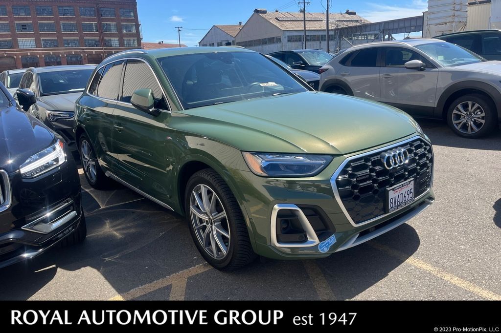2021 AUDI Q5 e