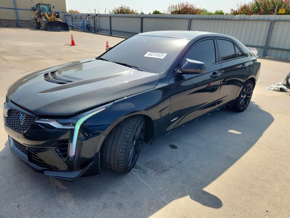 2022 CADILLAC CT4