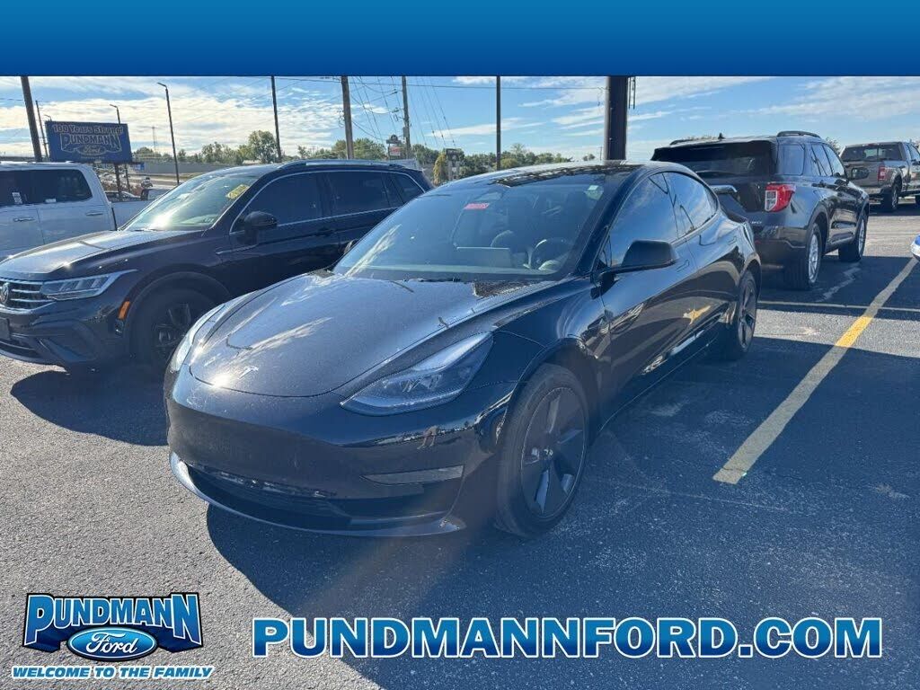 2023 TESLA Model 3