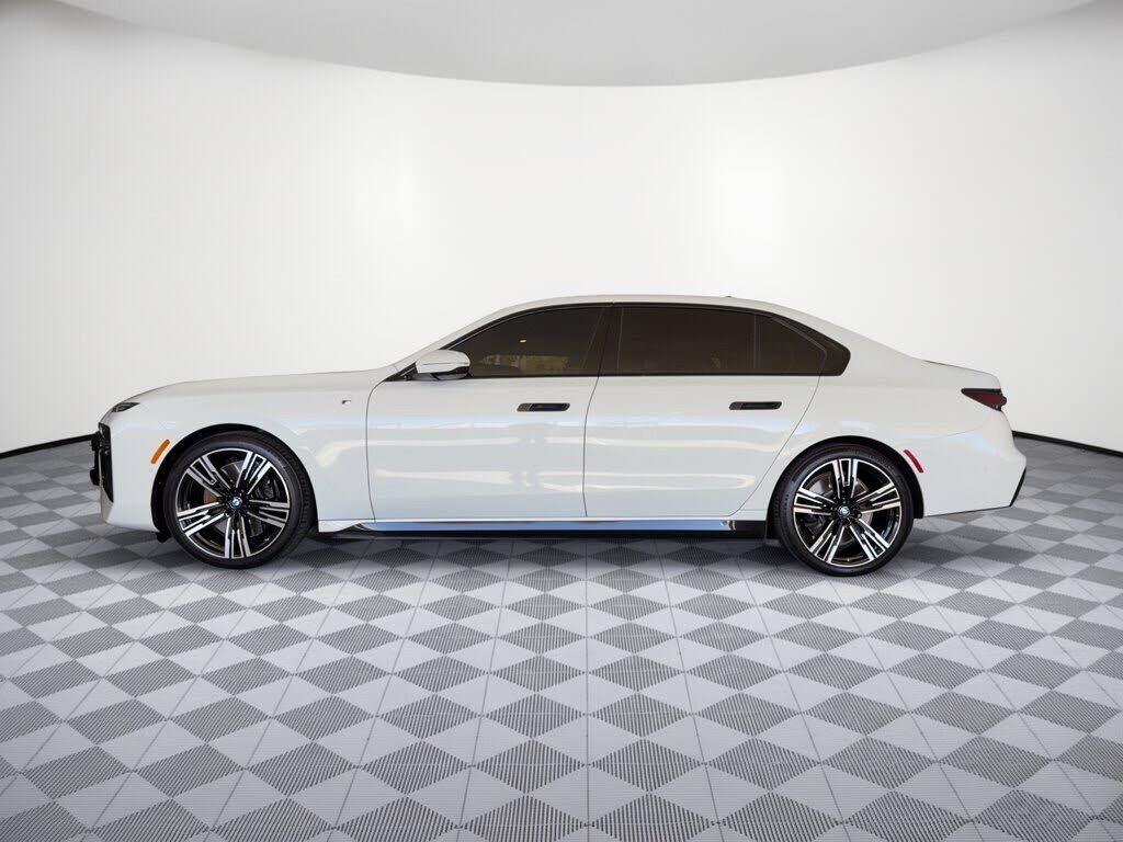 2024 BMW i7