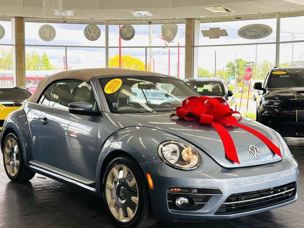 2019 VOLKSWAGEN Beetle