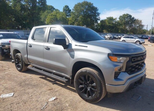 2023 CHEVROLET Silverado