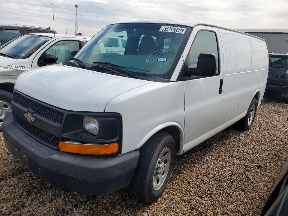 2013 CHEVROLET Express
