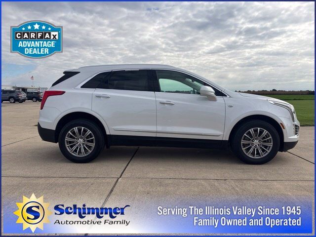 2017 CADILLAC XT5
