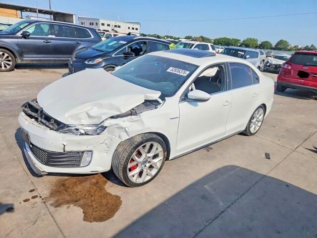 2014 VOLKSWAGEN Jetta