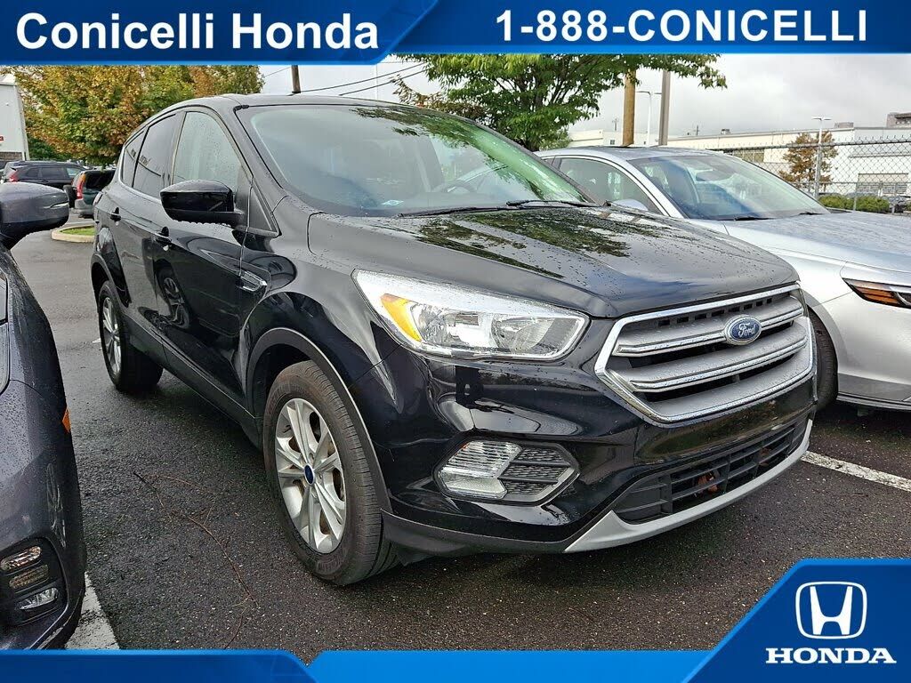 2017 FORD Escape