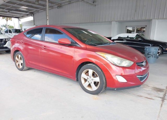 2012 HYUNDAI Elantra