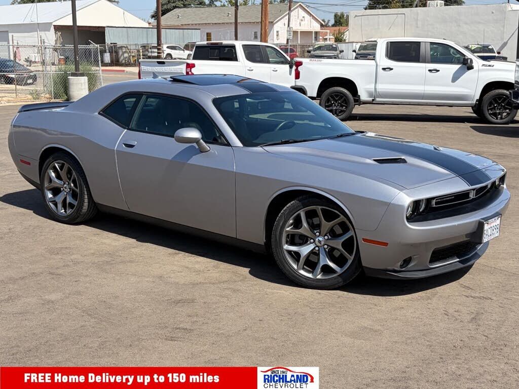 2017 DODGE Challenger