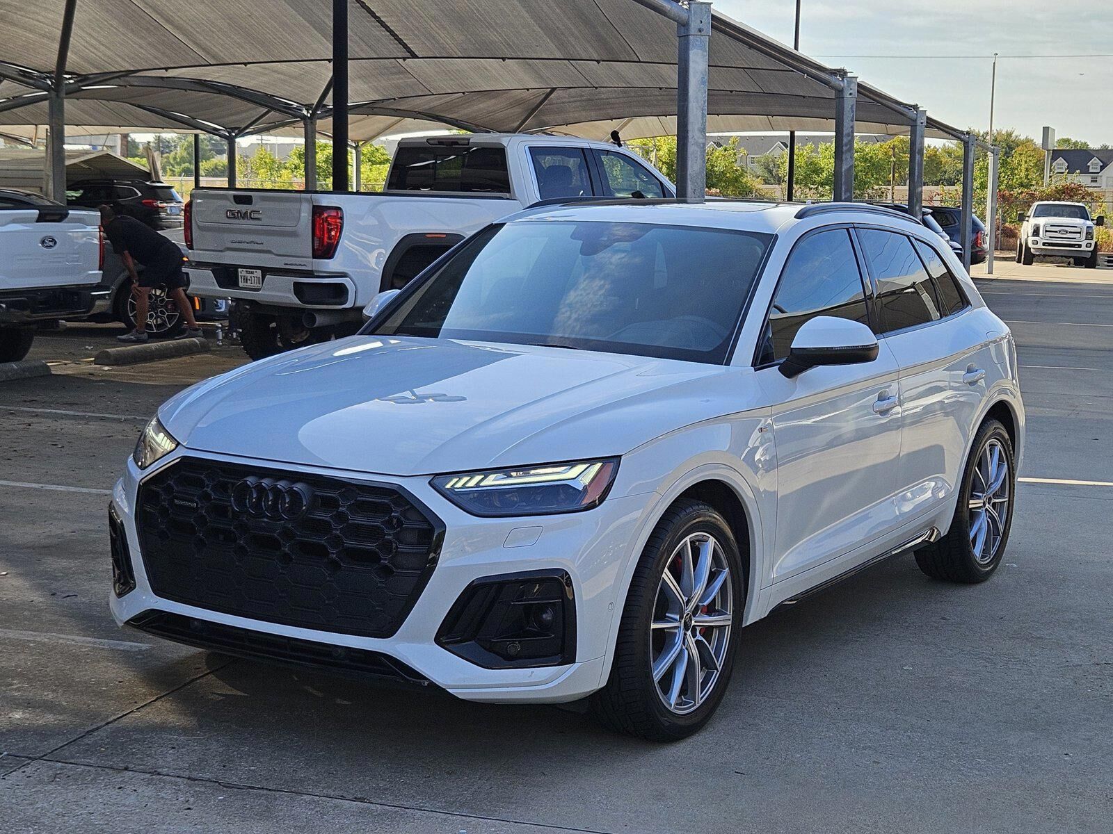 2024 AUDI Q5 e