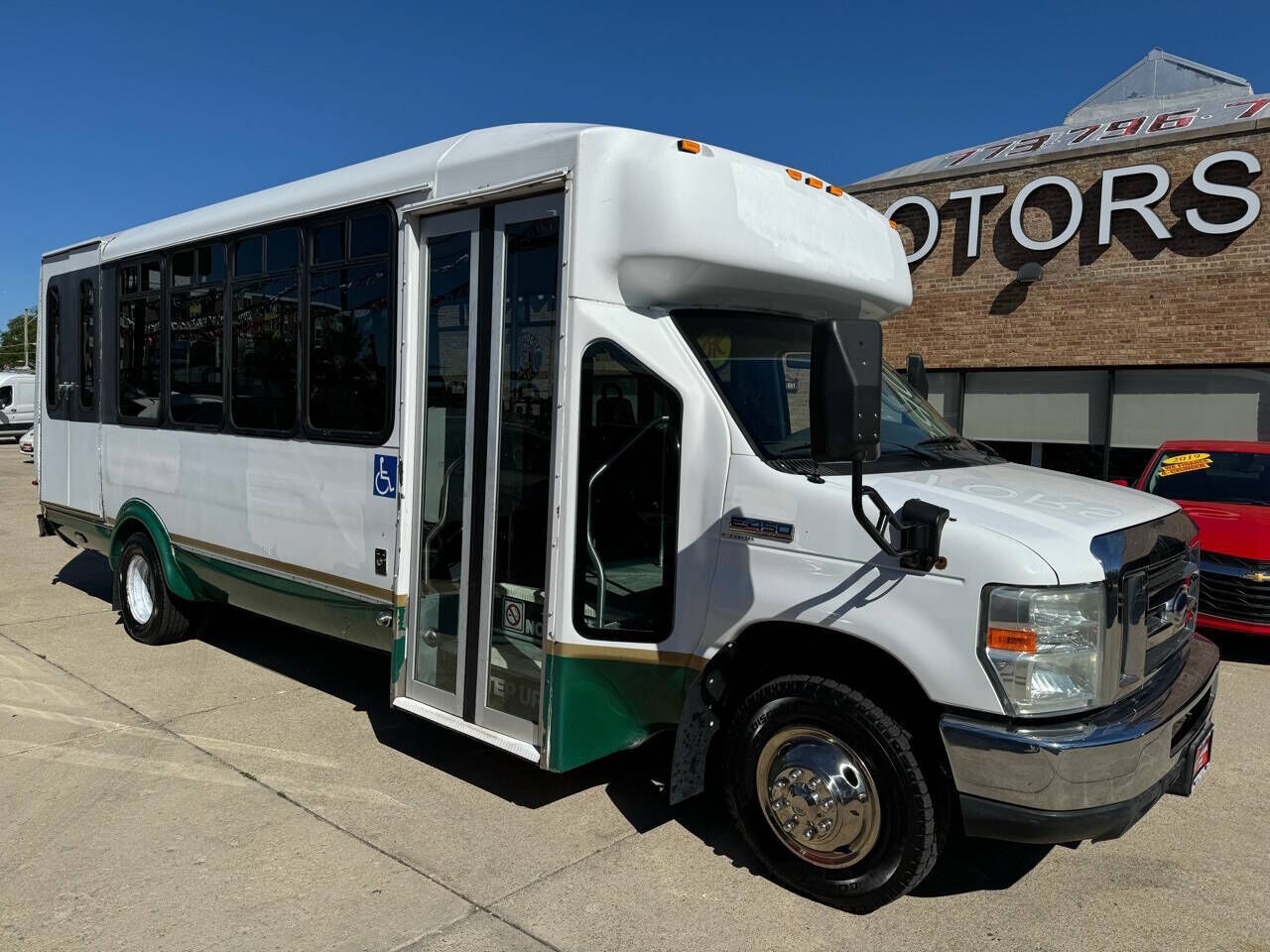 2008 FORD E-450
