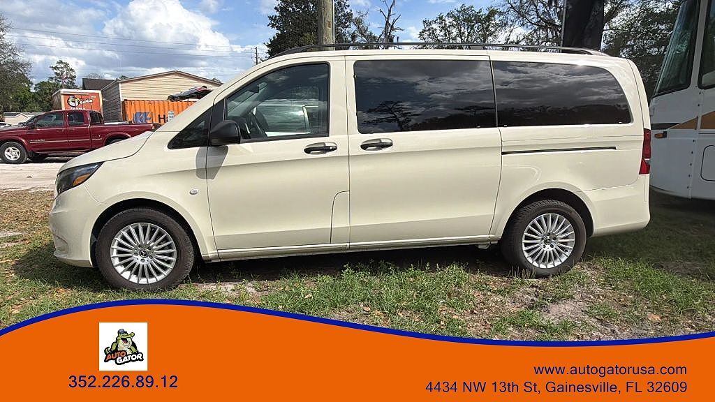 2023 Mercedes-Benz METRIS