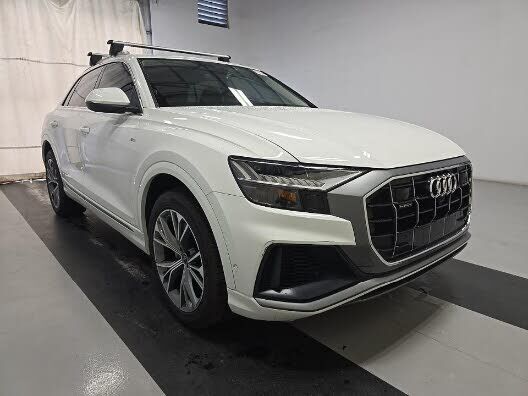 2023 AUDI Q8