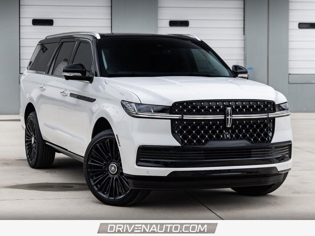 2026 LINCOLN Navigator L
